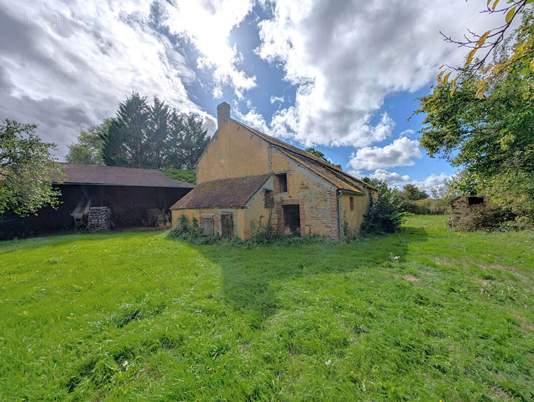 Maison à DIGES
