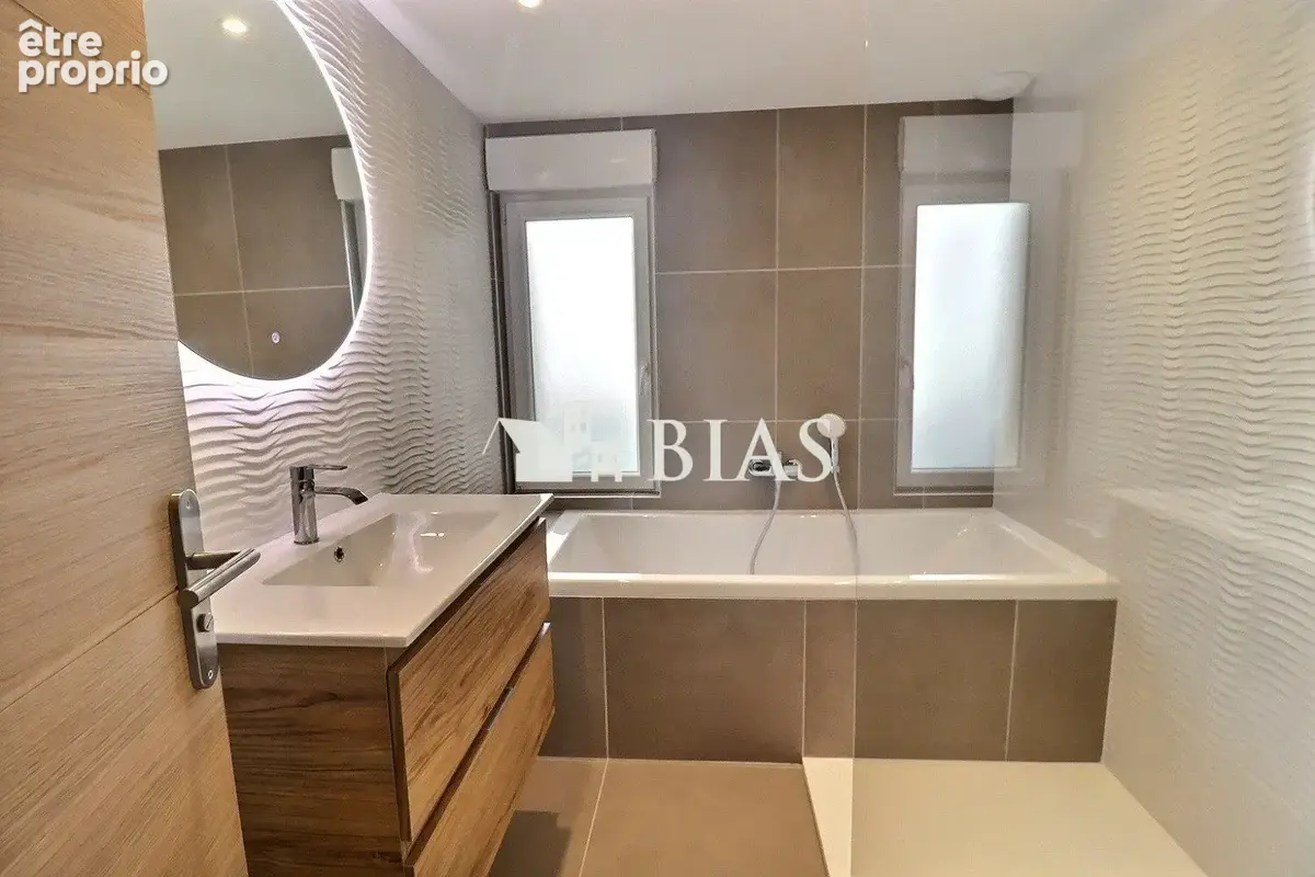 Maison 110 m² à Pont-L'eveque  - photo 6