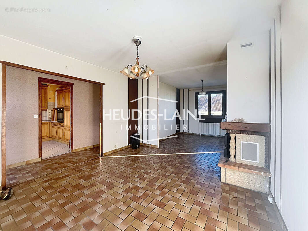 Maison à MARCEY-LES-GREVES