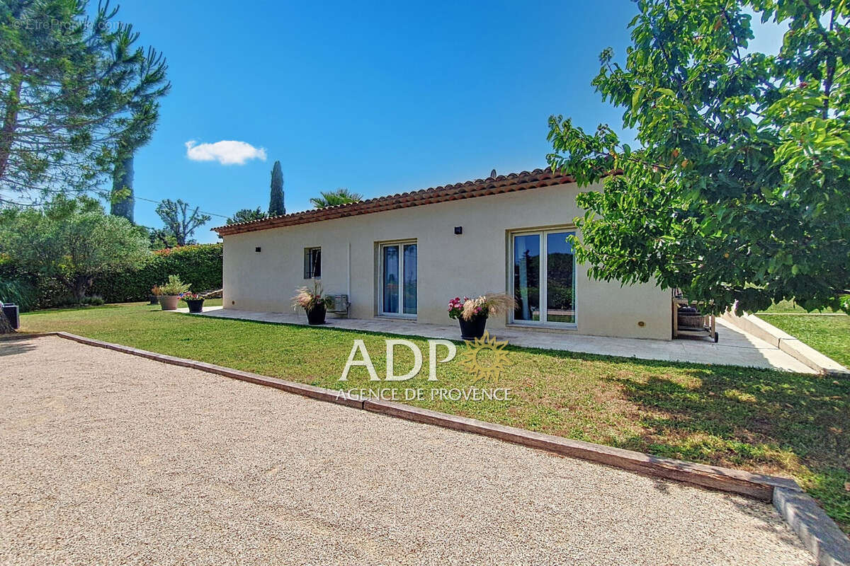 Maison à PEYMEINADE