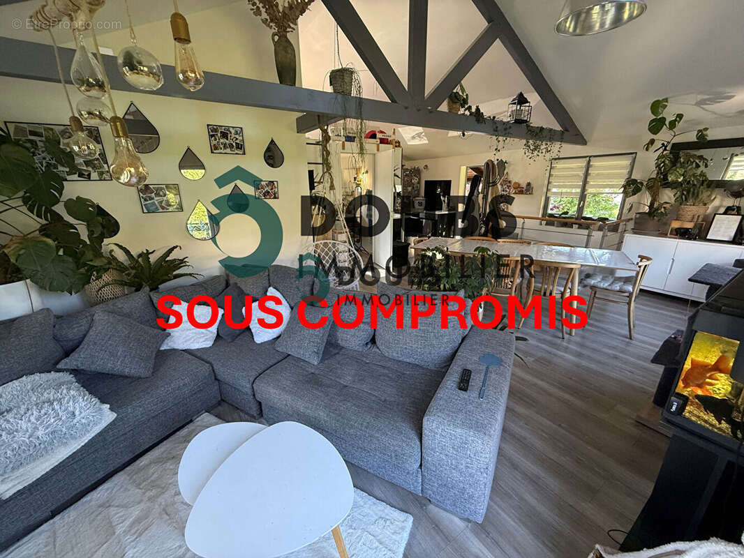 Maison à DAMPRICHARD