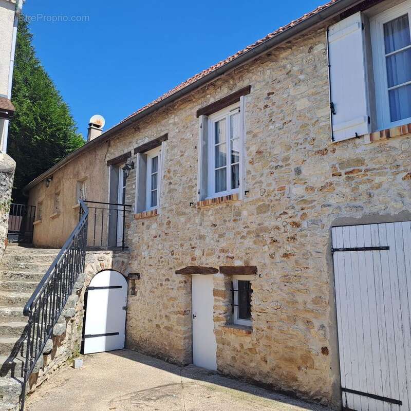 Maison à GUITRANCOURT