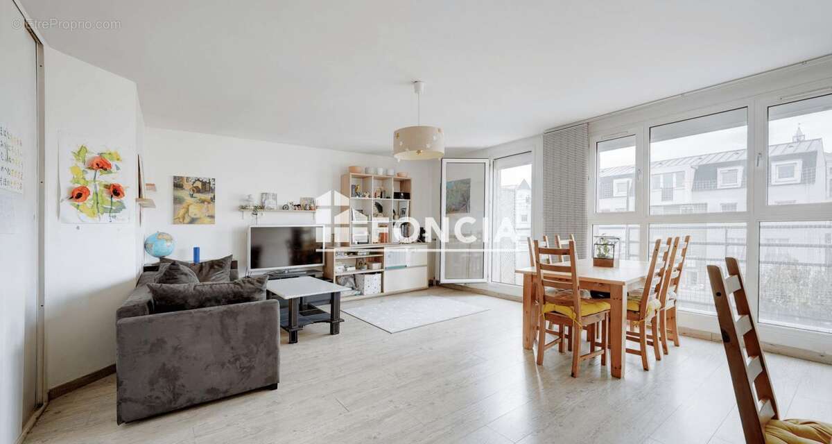 Appartement à LE PLESSIS-ROBINSON