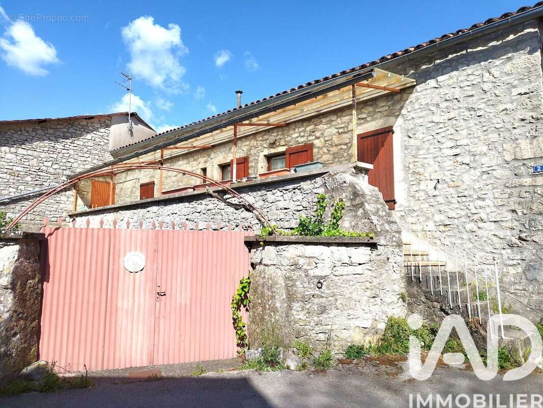 Photo 3 - Maison à LA CAVALERIE