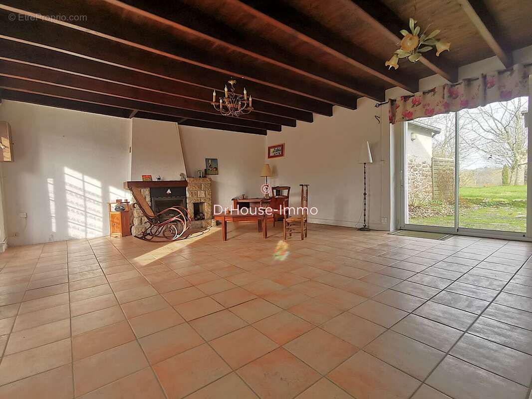 Maison à LA TURBALLE