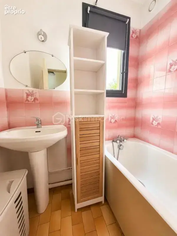 Lumineux T2 traversant avec cabine fermée proche de la plage - photo 8