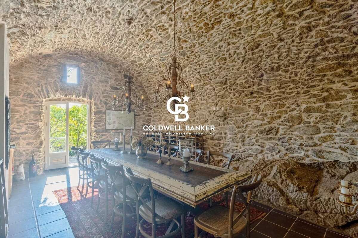 Maison à BORMES-LES-MIMOSAS