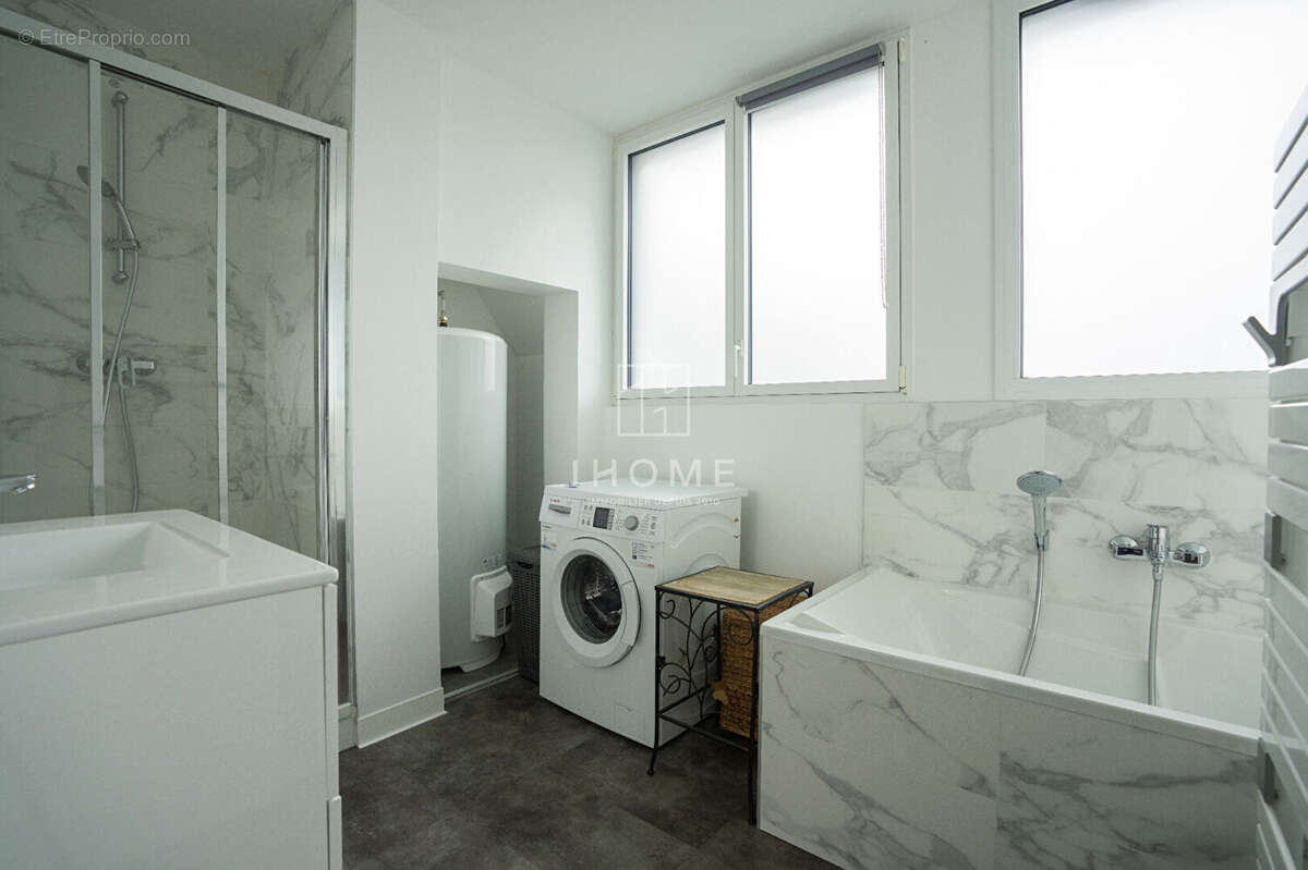 Maison à LES PONTS-DE-CE