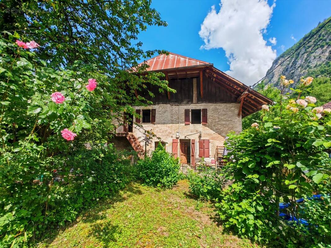 Maison à SAINT-JEOIRE