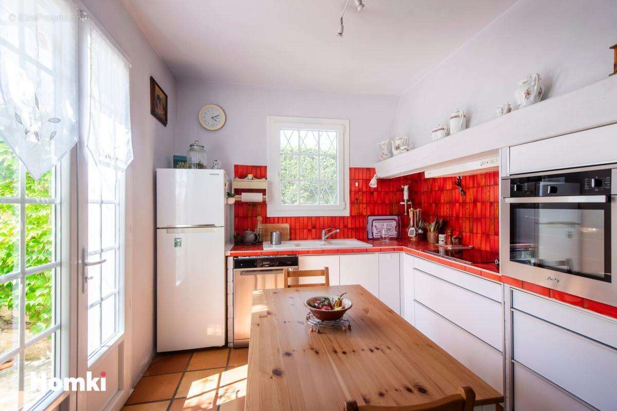 Maison à MORIERES-LES-AVIGNON