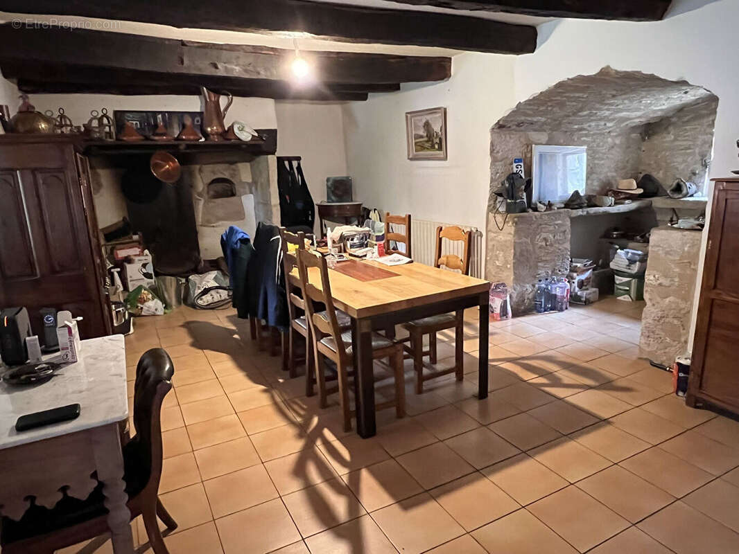 Corps de ferme en situation isolée sur le Causse - photo 8