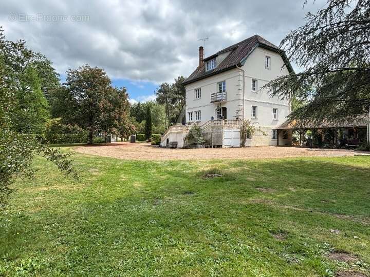 Maison à PRECIGNE