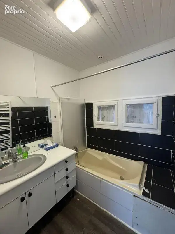 Maison 4 pièces Bron - 295000 € - photo 2
