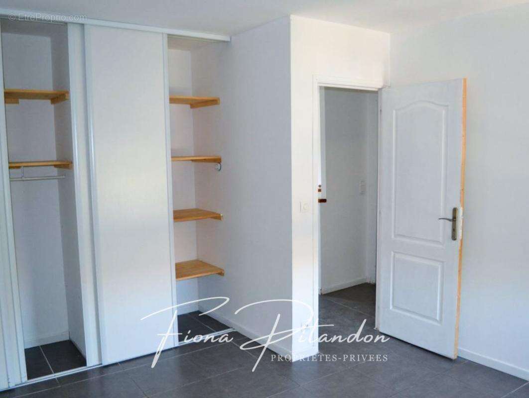 Immeuble de rapport deux appartements - Investissement locatif - photo 8