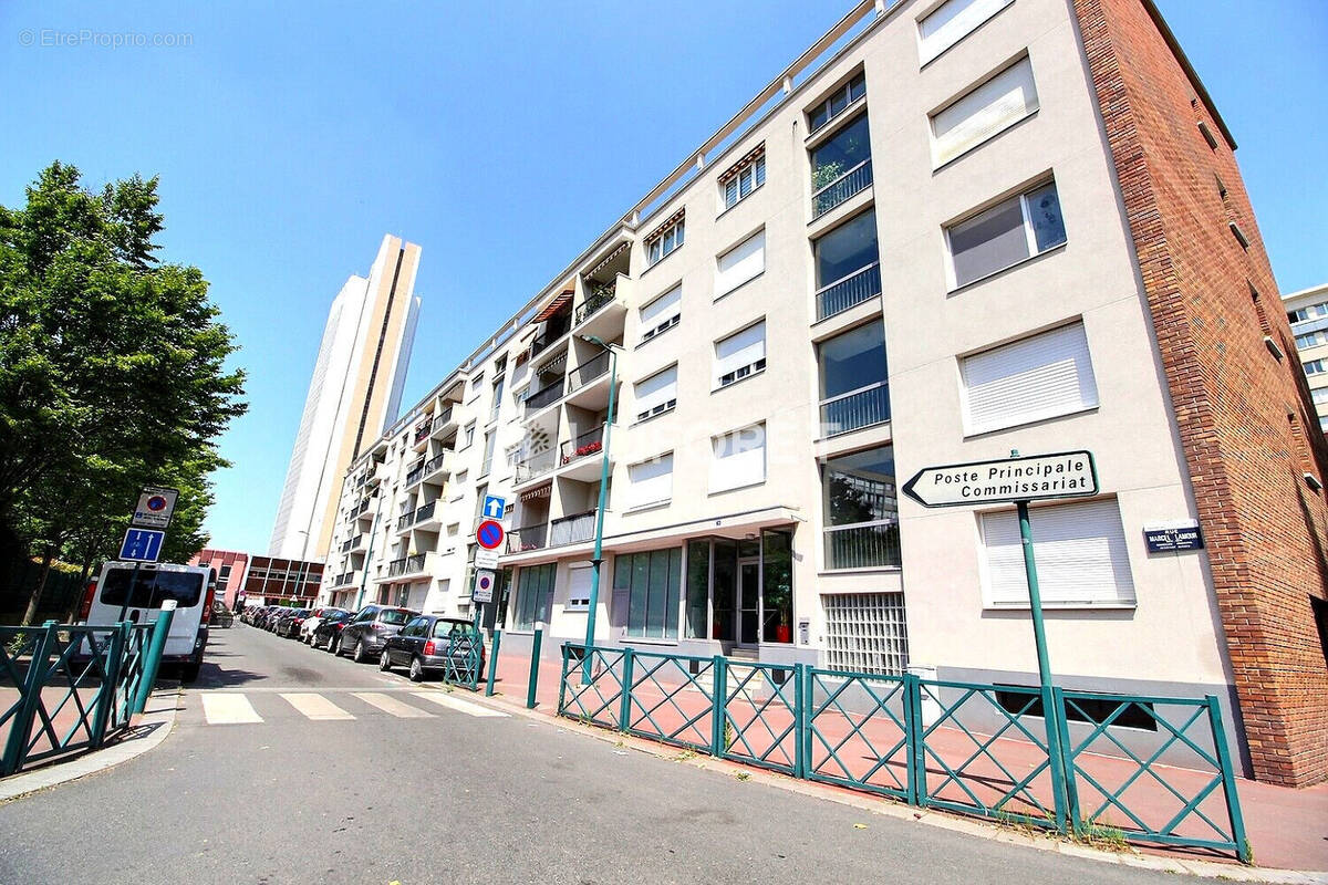 Appartement à GENNEVILLIERS