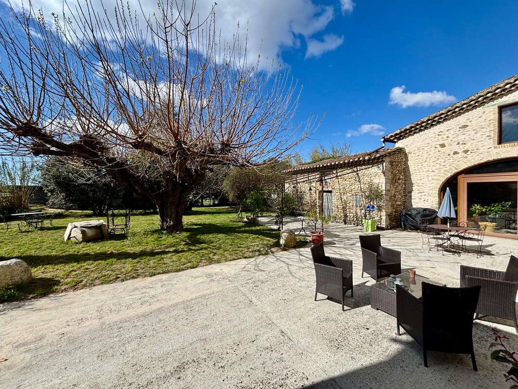 Maison à BONLIEU-SUR-ROUBION