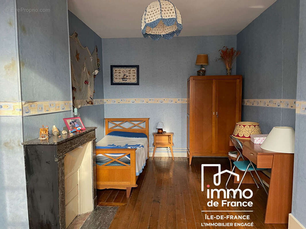 Maison à CHAMPEAUX