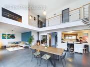 Photo 1 - Commerce à TALENCE