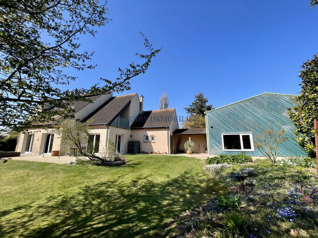 Maison à MONTFORT-L&#039;AMAURY