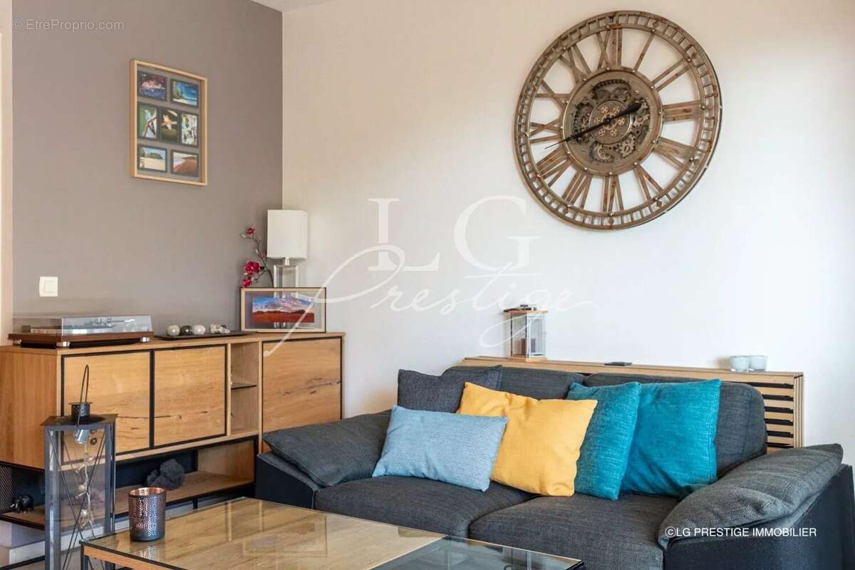 Appartement à THEOULE-SUR-MER