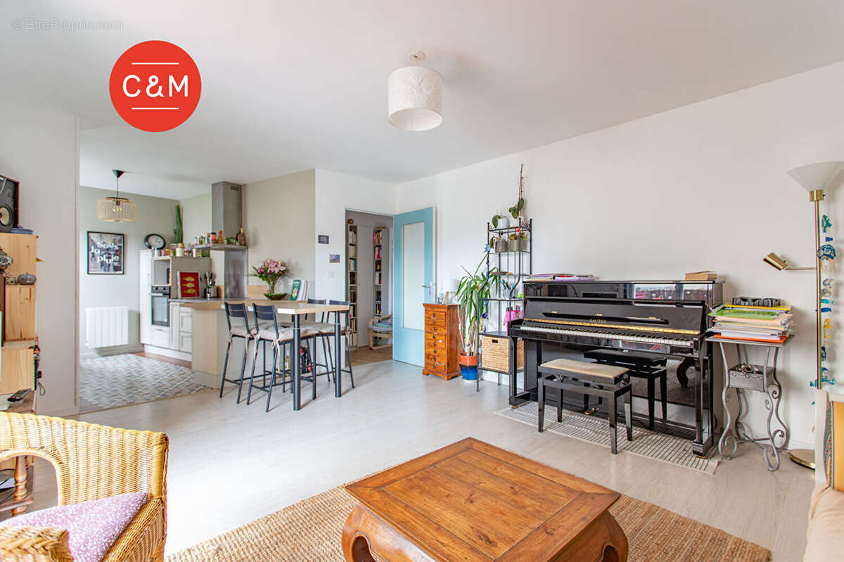 Appartement à REZE