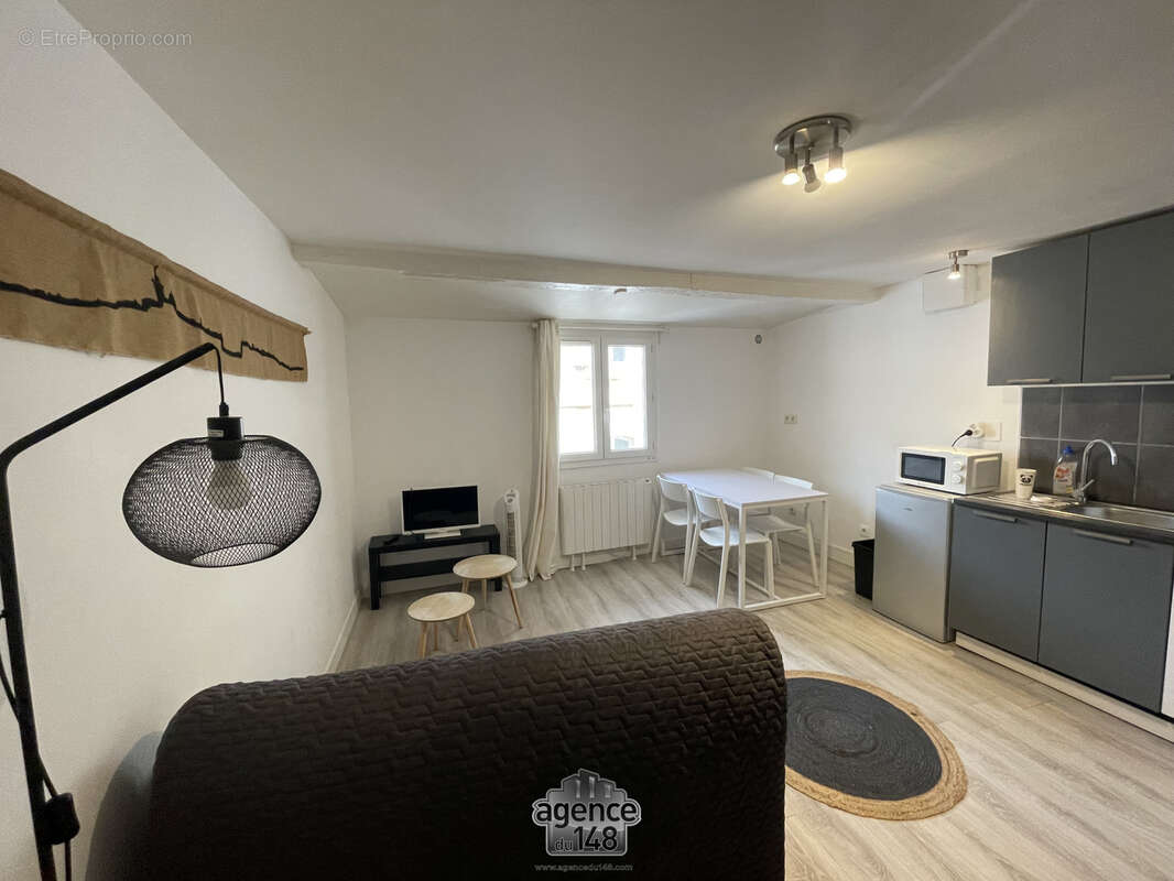 Appartement à MARSEILLE-2E