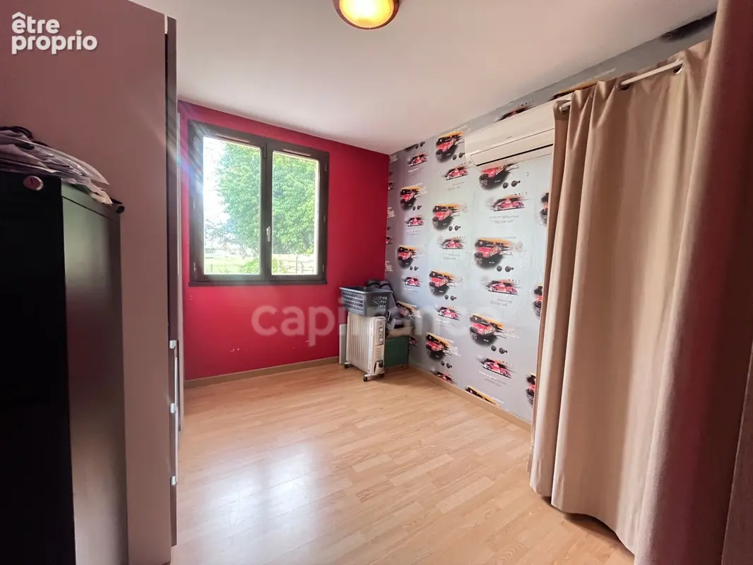 Pavillon familial sur sous sol total - 4 chambres -1 bureau - sur 626m2 de terrain - CHATILLON COLIGNY (45) - photo 4