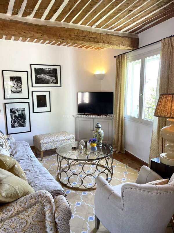 Maison à LORGUES