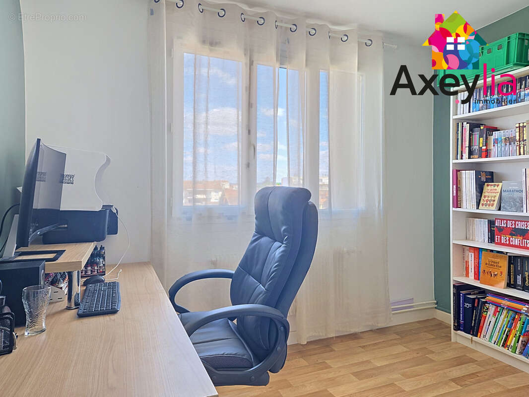A vendre - roanne - appartement avec terrasse - photo 7