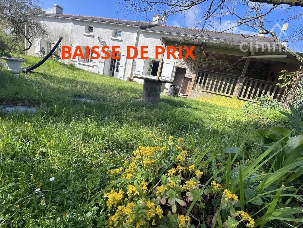 Maison à SAINT-ETIENNE-DE-MONTLUC