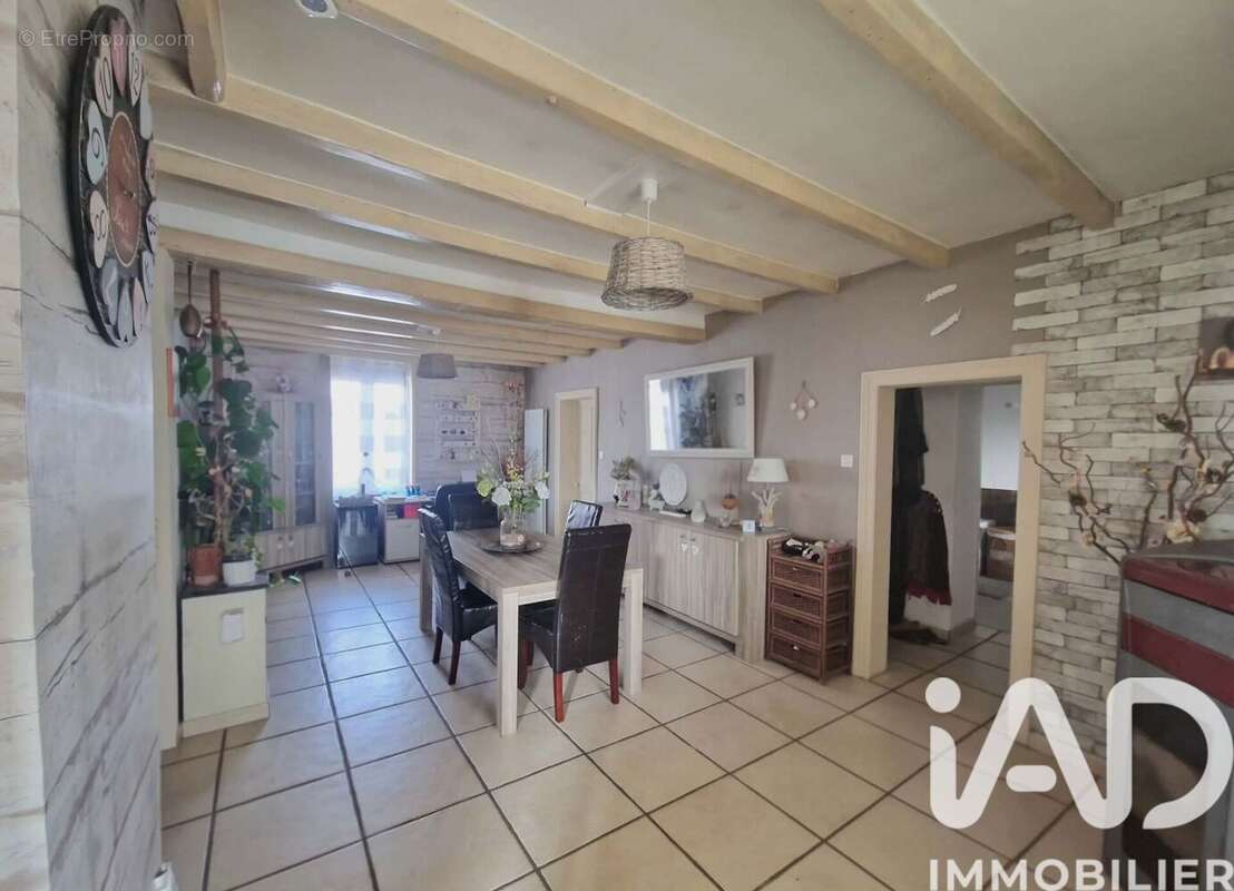 Photo 2 - Maison à VERMELLES