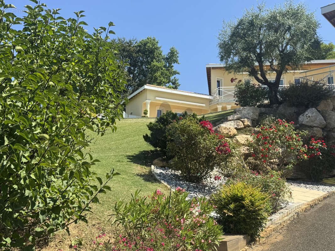 Maison à LIMONEST
