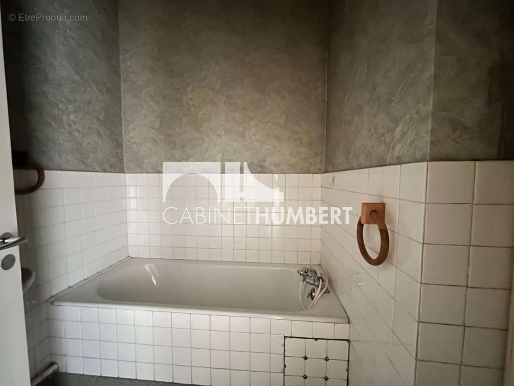 Appartement à SAINT-ETIENNE