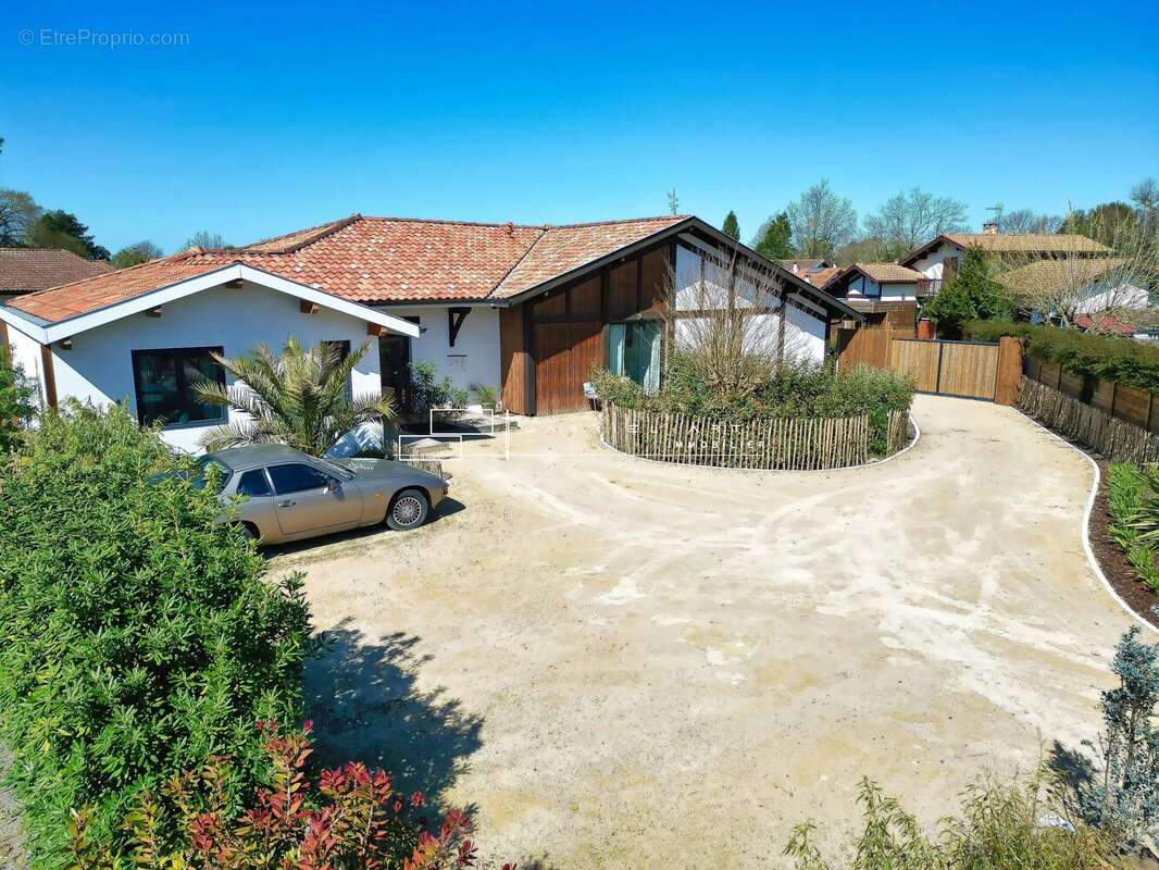 Maison à TOSSE