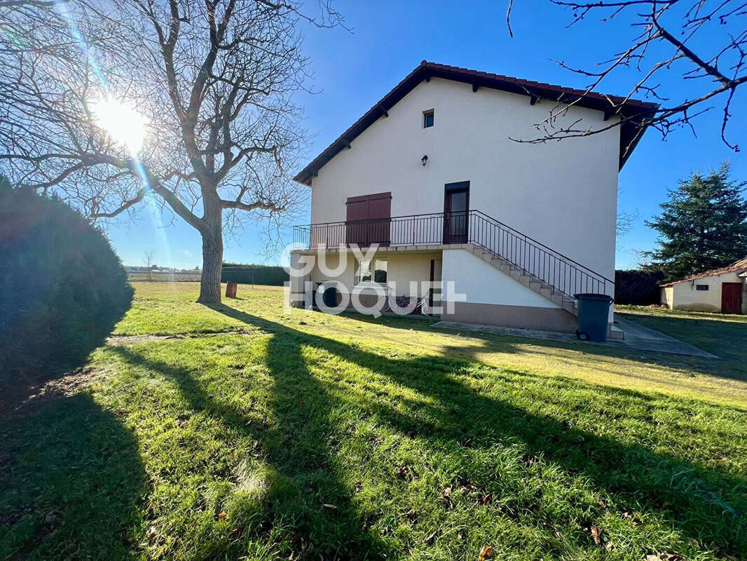 Maison à COGNAT-LYONNE