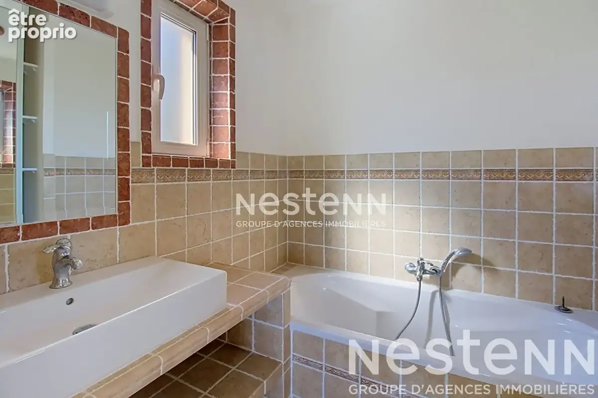 A VENDRE Maison Lorgues 6 pièces 167 m2- Piscine- Garage - photo 9