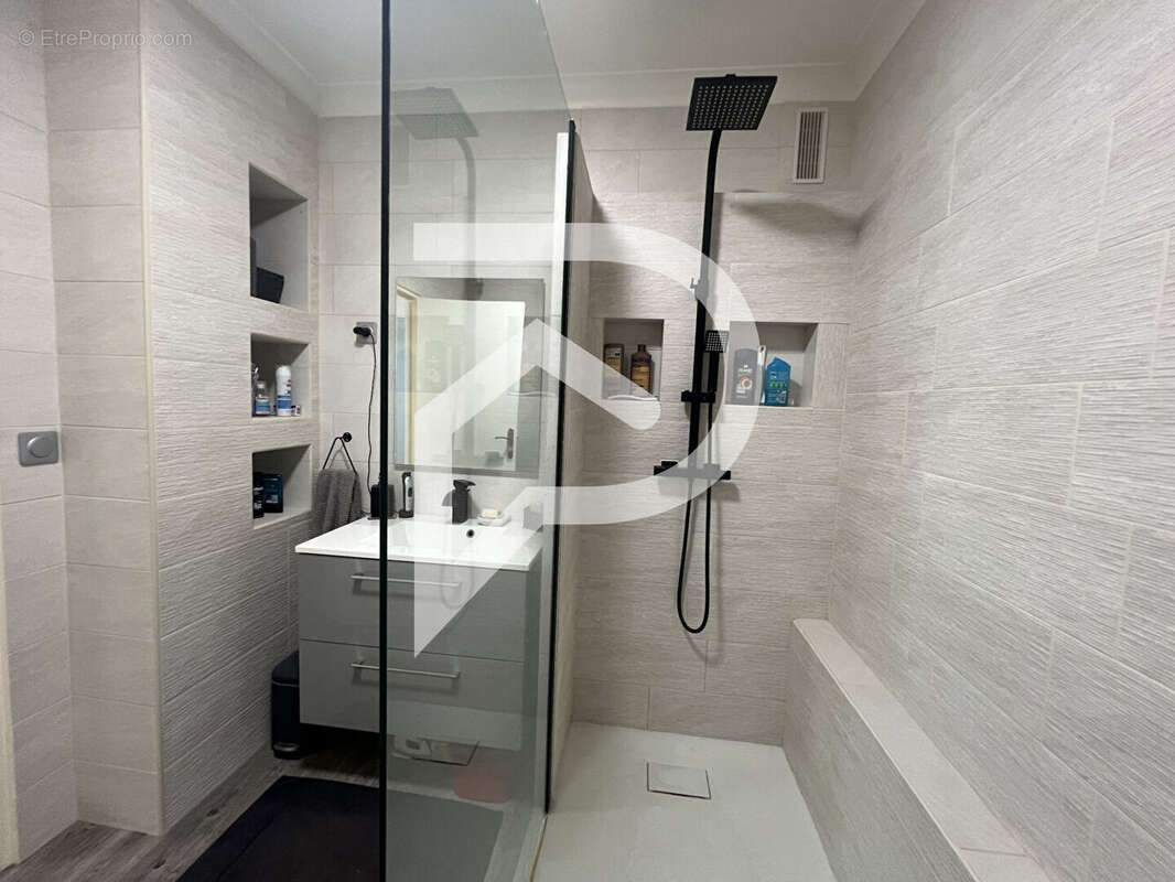 Appartement à ELANCOURT