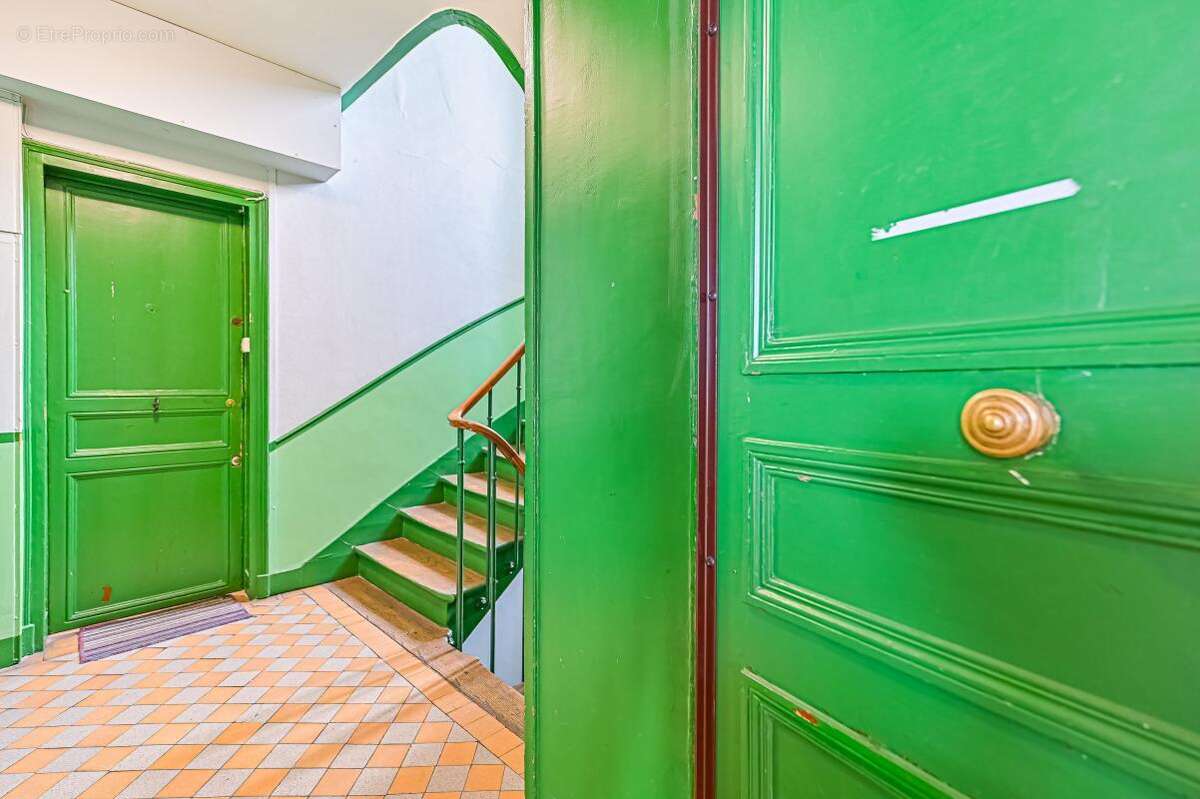 Appartement à PARIS-18E