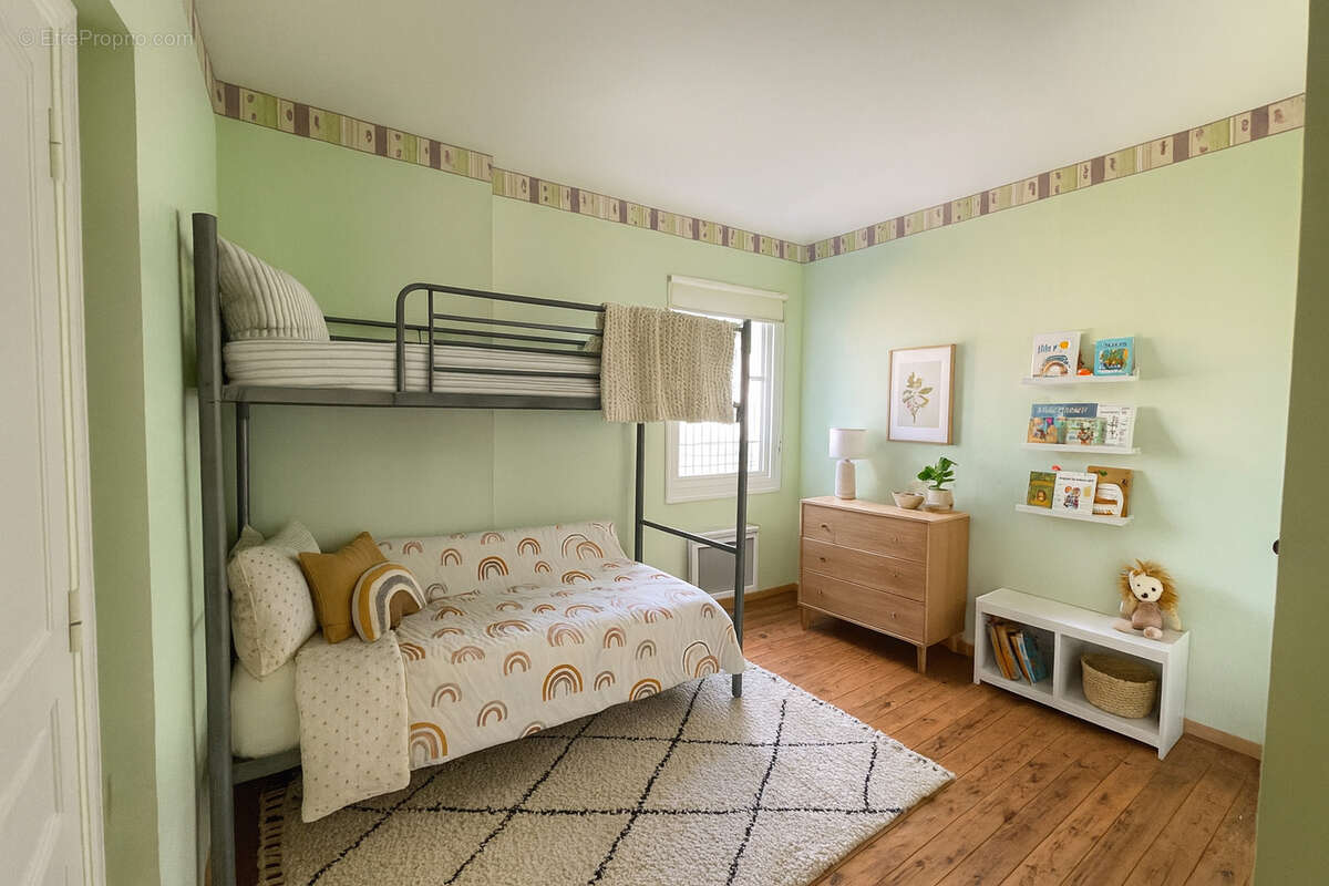 Maison à MONTREVAULT