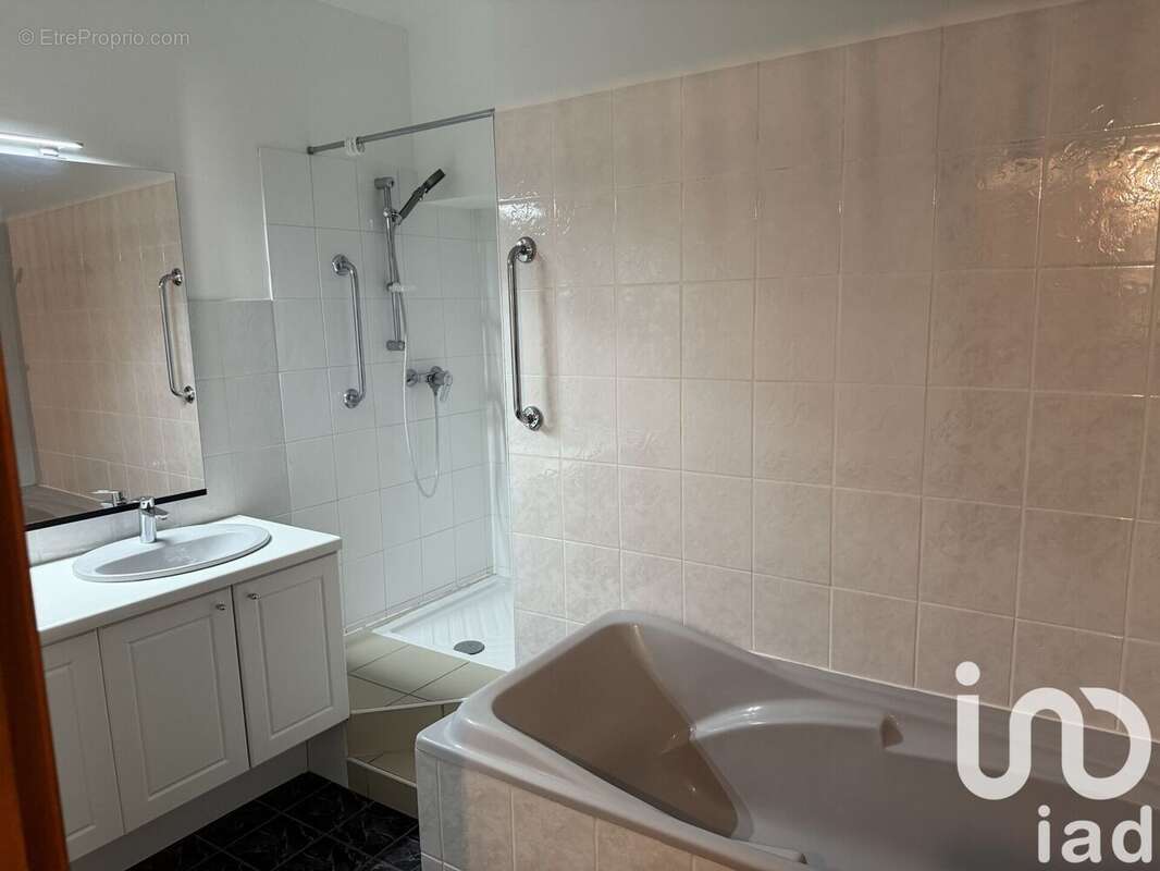 Photo 8 - Appartement à CHALON-SUR-SAONE