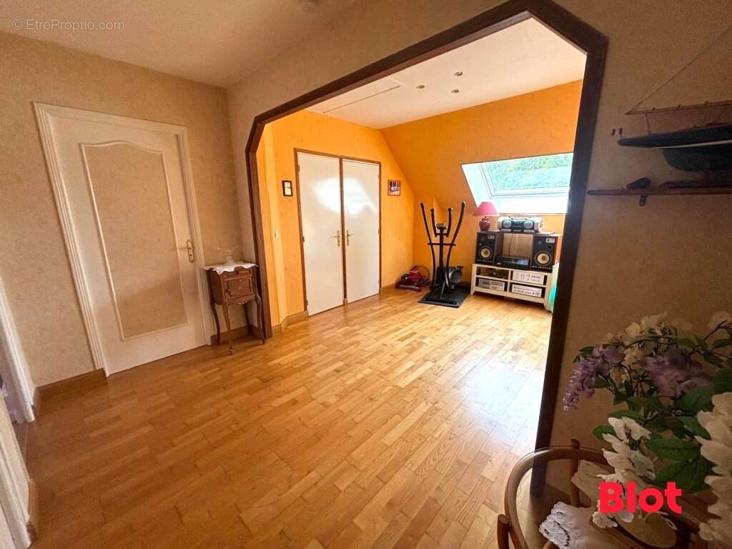 Maison à CHARTRES-DE-BRETAGNE