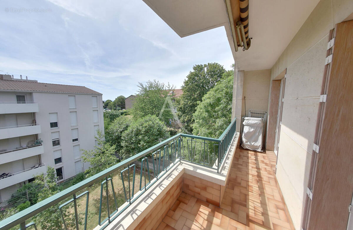 Appartement à NOGENT-SUR-MARNE
