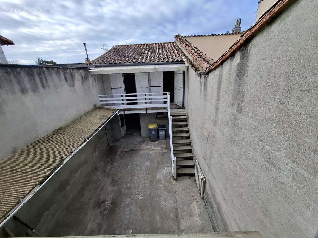 Maison à MONTESQUIEU-VOLVESTRE