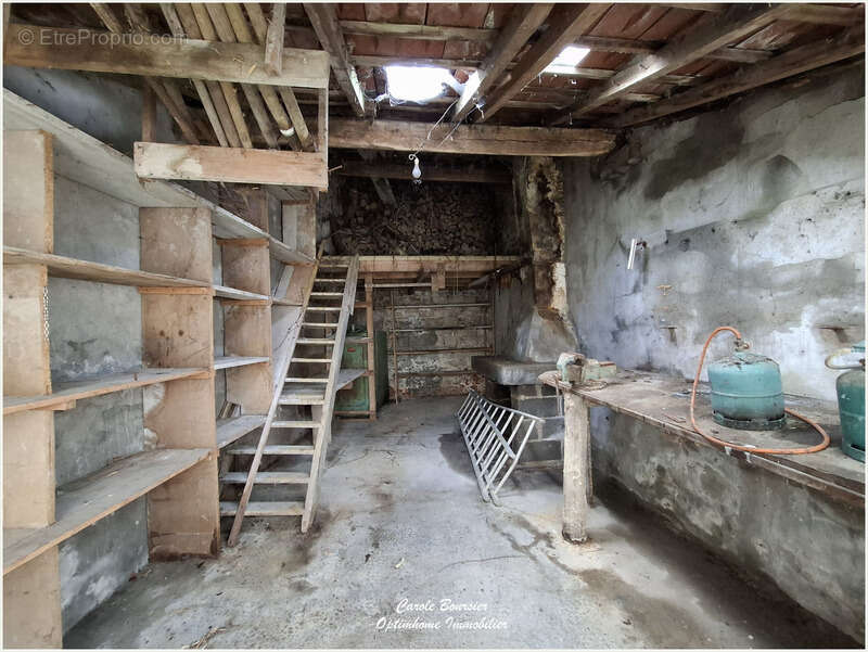 Maison à NEUFCHATEAU