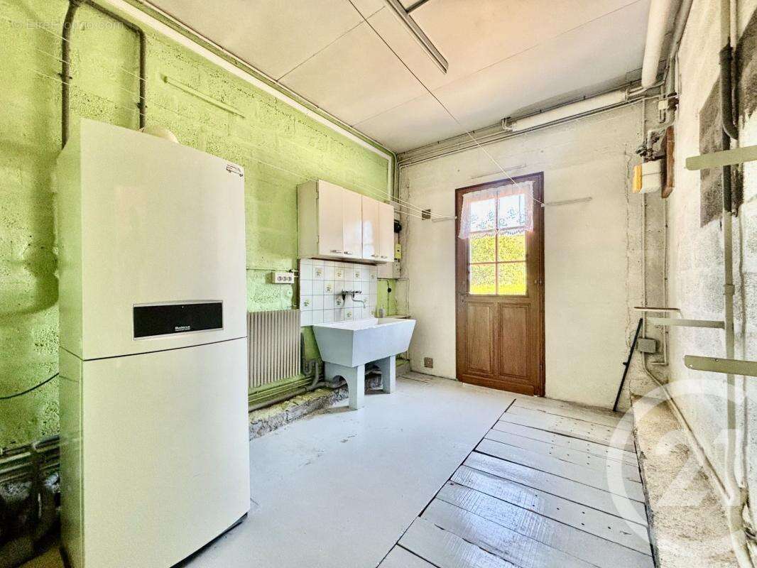 Maison 86 m² à Limoges  - photo 7