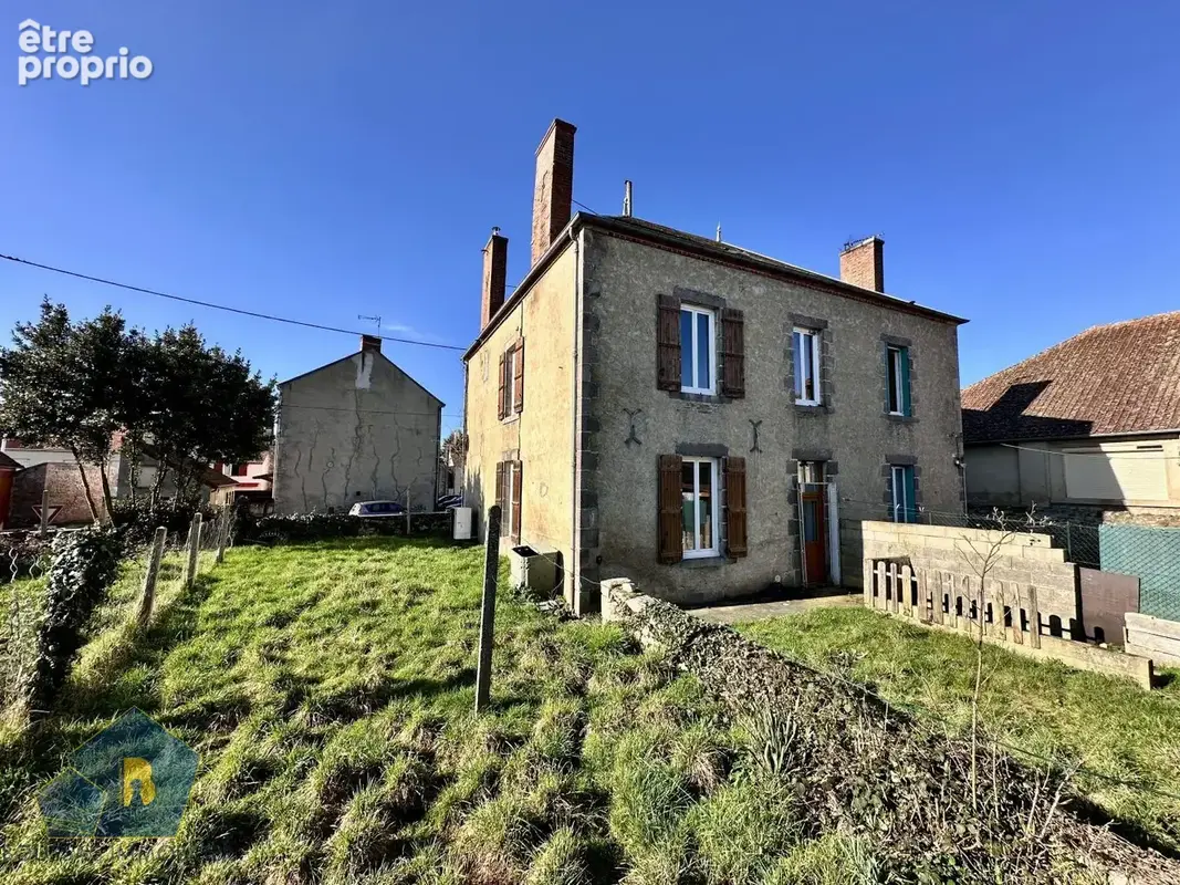 Maison à TREIGNAT