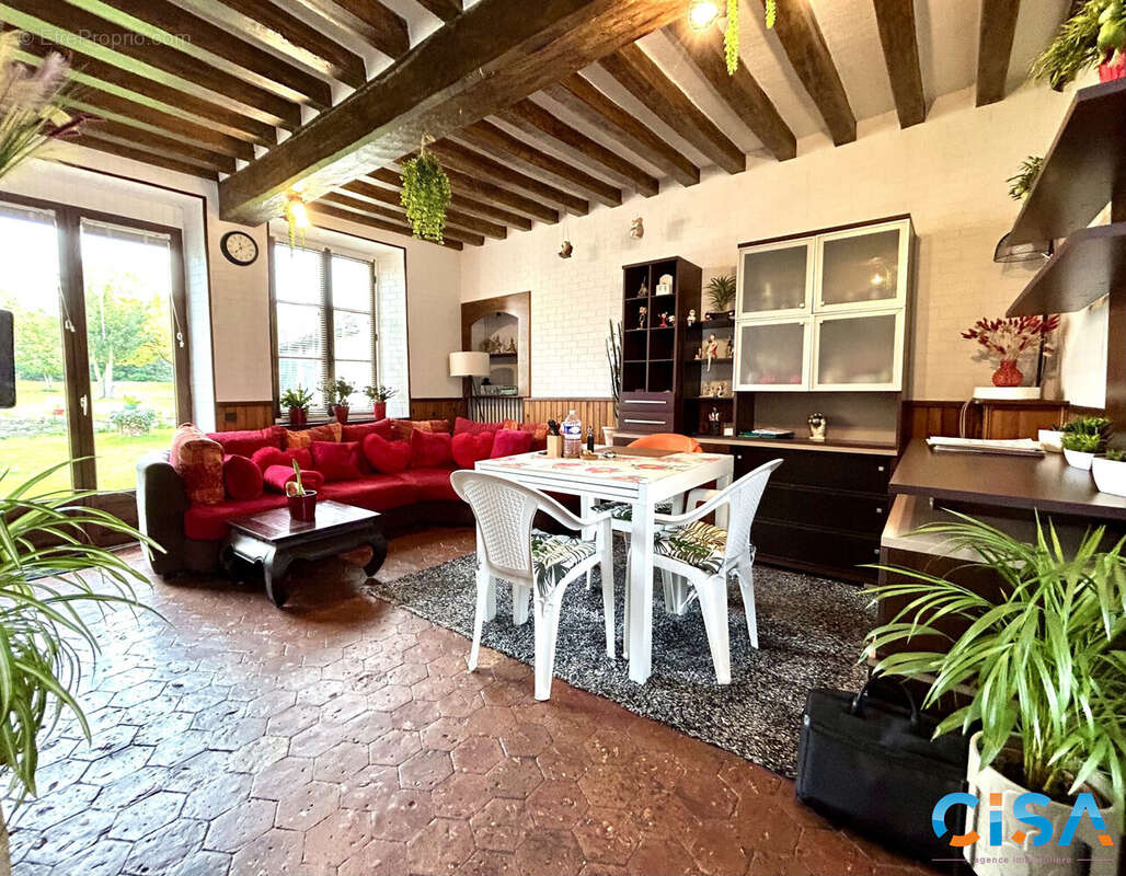 Maison à NEUILLY-EN-THELLE