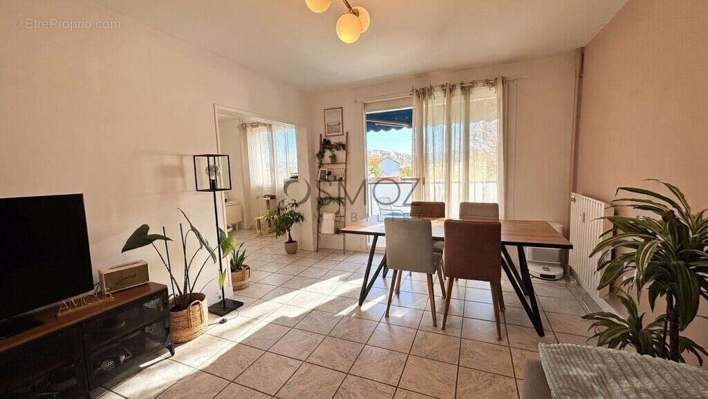 Appartement à BOURG-LES-VALENCE