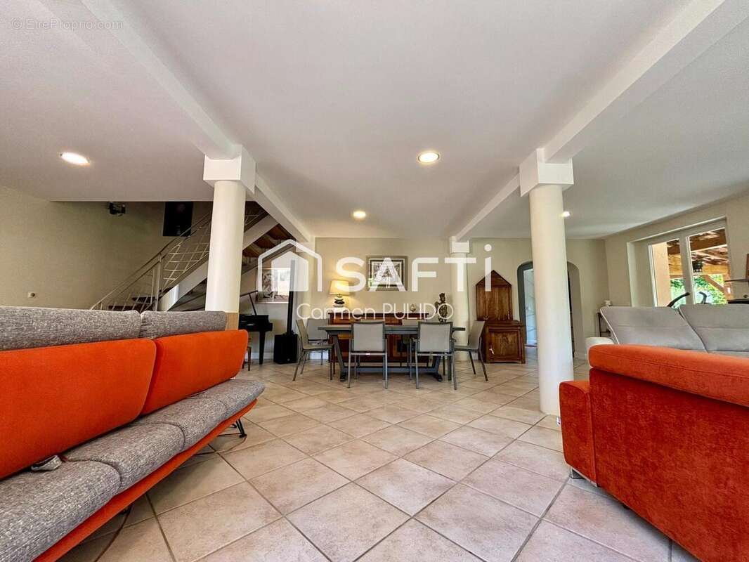 Photo 3 - Maison à SAINT-MAGNE-DE-CASTILLON