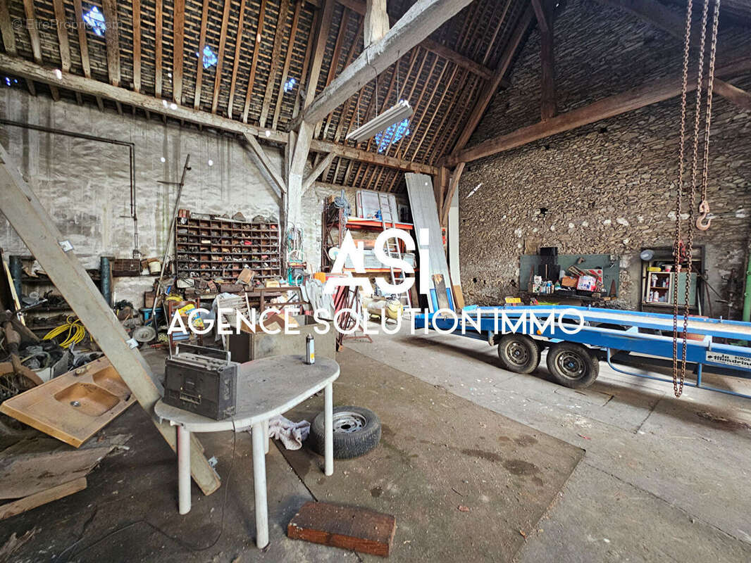 Maison avec dépendances idéales pour artisans - photo 12